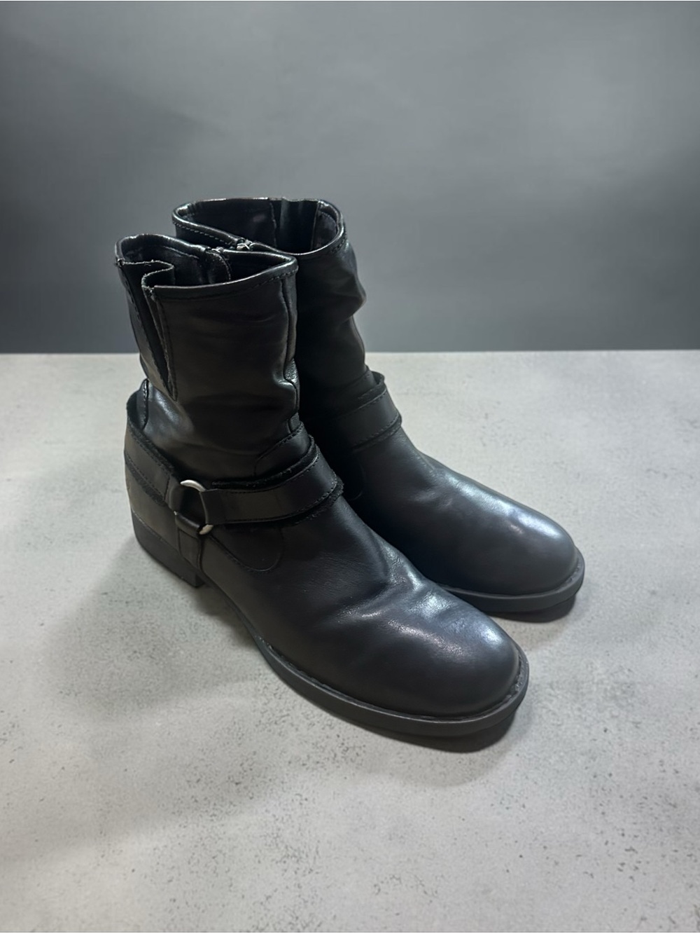 BORN Virgo Moto  Ankle Boots Buckle Detail Zip Up Black WomenSize 10
